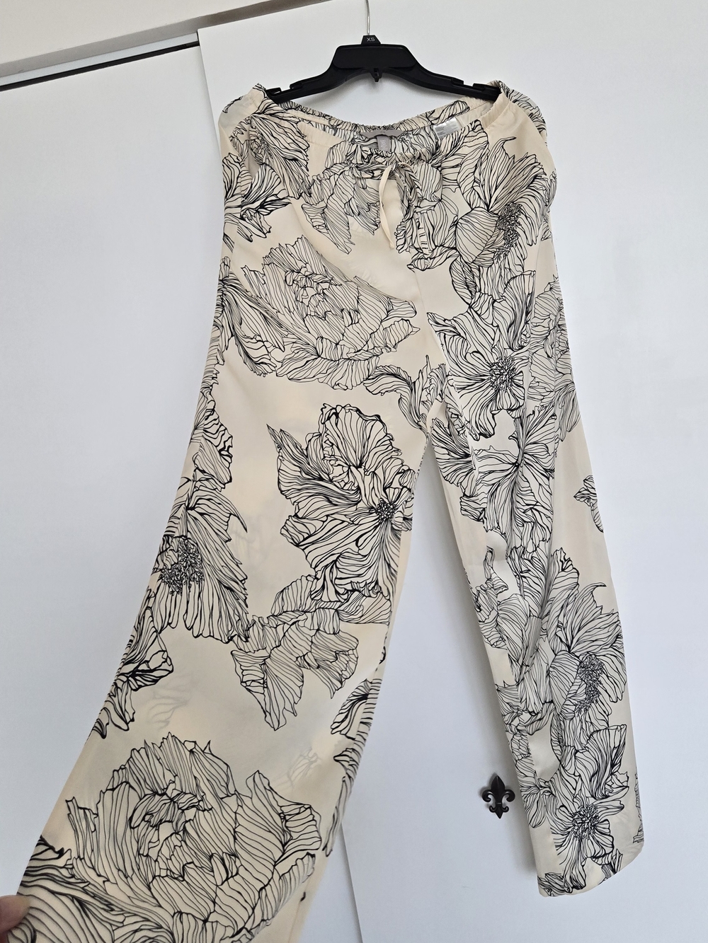 H&M Floral Print Wide-Leg Pants – Cream/Black – Size S – New Without Tags - Picture 3 of 9